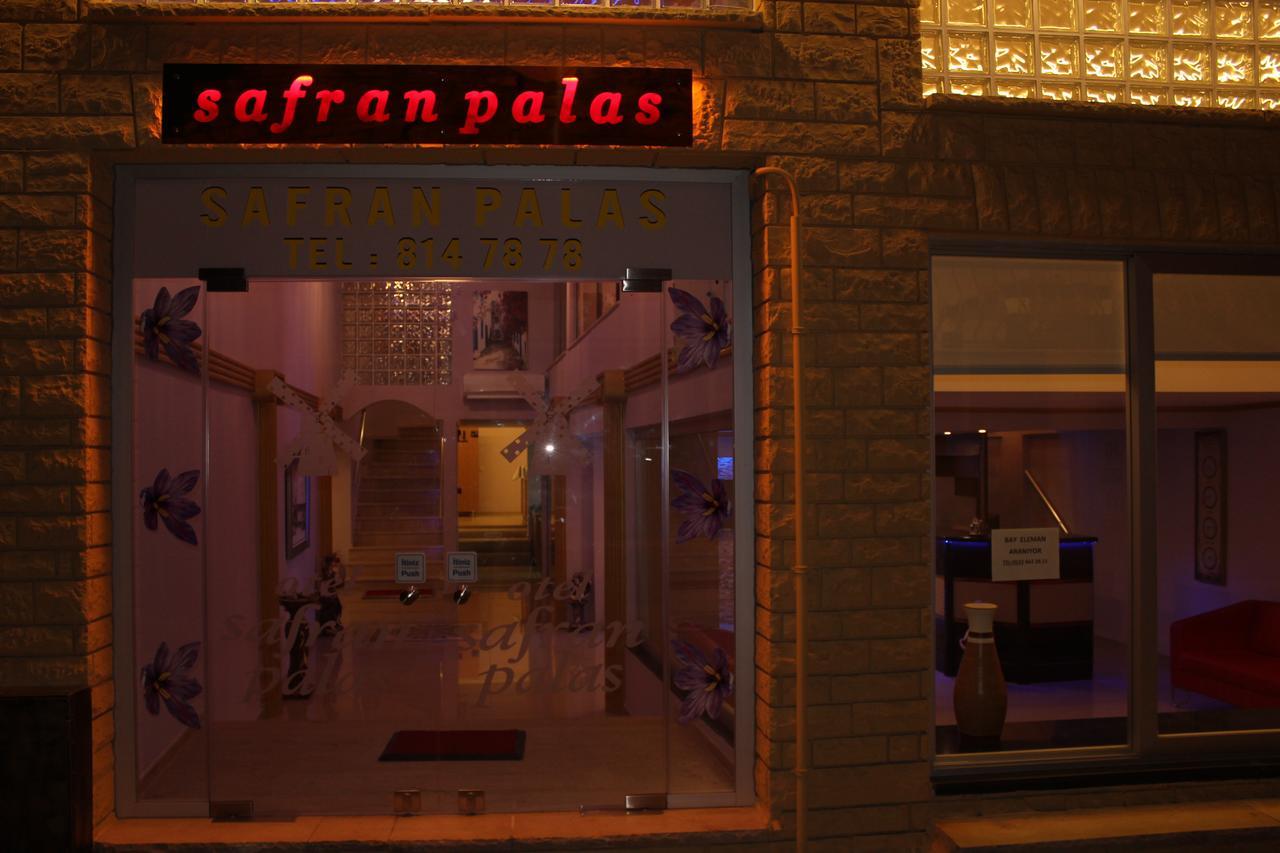 Safran Palas Yenifoca Esterno foto